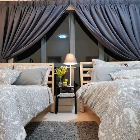 Puchong 8-12 Pax 5Min Lrt Cozy Apartment Ioi Mall מראה חיצוני תמונה