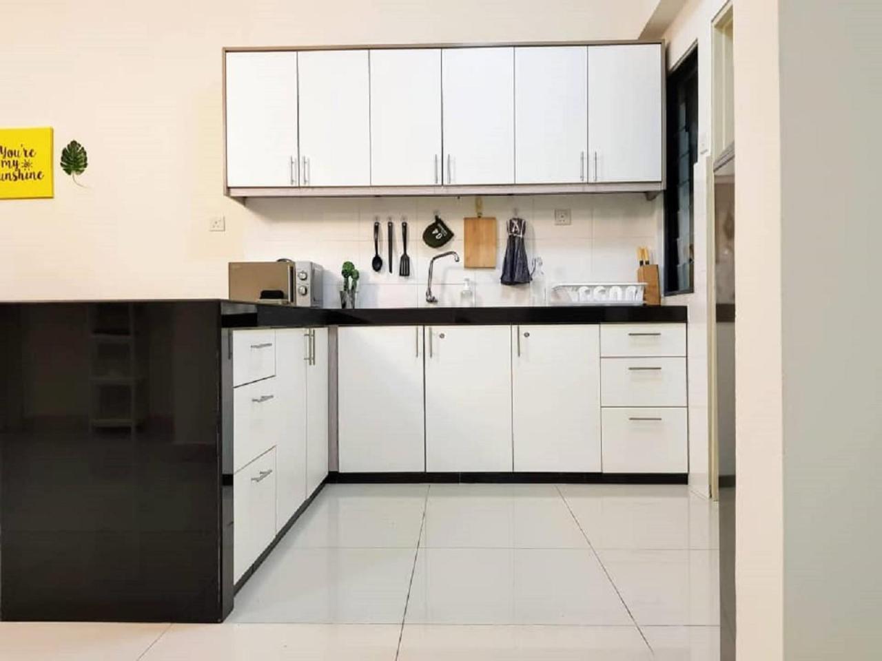 Puchong 8-12 Pax 5Min Lrt Cozy Apartment Ioi Mall מראה חיצוני תמונה